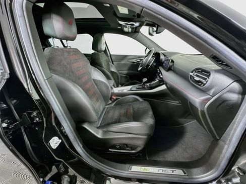 Used 2024 Dodge Hornet R/T Plus AWD/4WD image 31