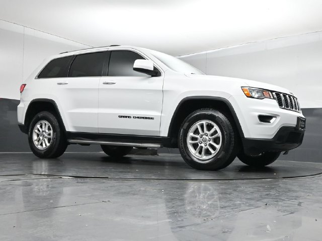 Used 2020 Jeep Grand Cherokee Laredo w/ Security & Convenience Group AWD/4WD image 36