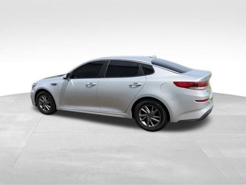 Used 2020 Kia Optima LX FWD image 4