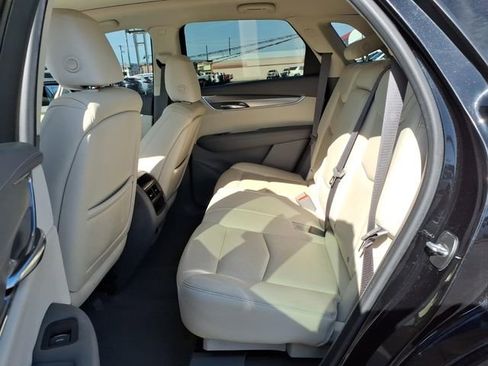 Used 2017 Cadillac XT5 Premium Luxury image 13