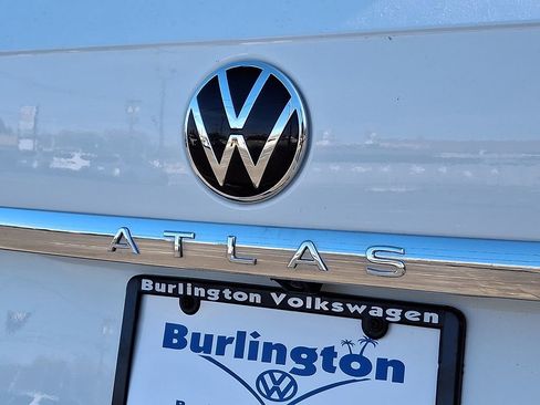 Certified 2023 Volkswagen Atlas SE image 30