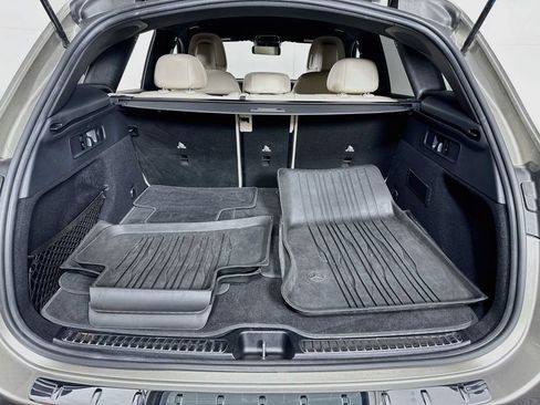 Used 2023 Mercedes-Benz GLC 300 w/ Exclusive Trim Package image 32