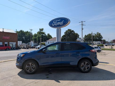 Used 2023 Ford Edge SEL w/ Sport Appearance Package AWD/4WD image 1