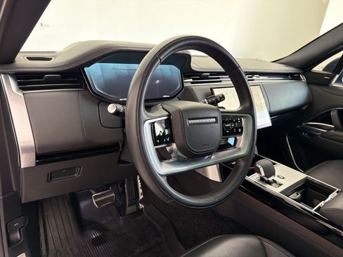 Used 2024 Land Rover Range Rover Long Wheelbase SE AWD/4WD image 4