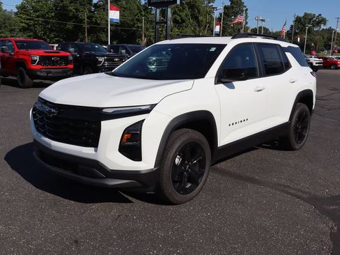 New 2026 Chevrolet Equinox LT w/ Midnight Edition AWD/4WD image 23
