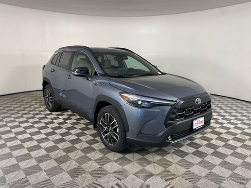 New 2026 Toyota Corolla Cross XLE w/ Convenience Package AWD/4WD image 13