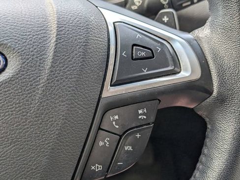 Used 2017 Ford Edge SEL w/ Equipment Group 201A FWD image 21