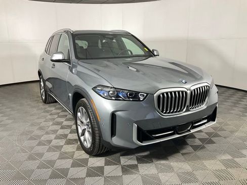 Certified 2026 BMW X5 xDrive40i image 3