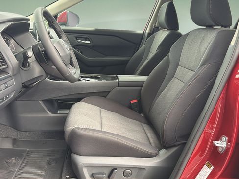 New 2026 Nissan Rogue SV w/ Cold Weather Package FWD image 18