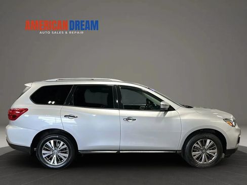 Used 2020 Nissan Pathfinder S AWD/4WD image 6