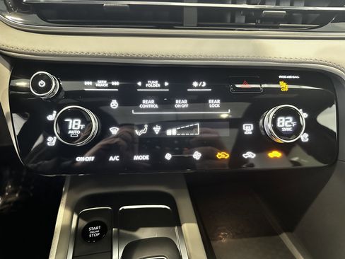 New 2026 INFINITI QX60 Autograph image 24