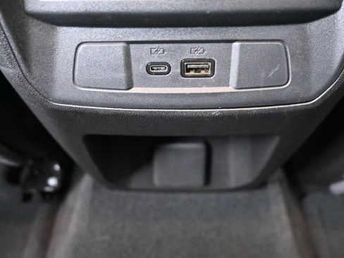 Used 2024 Chevrolet Colorado Z71 w/ Z71 Convenience Package 2 image 24