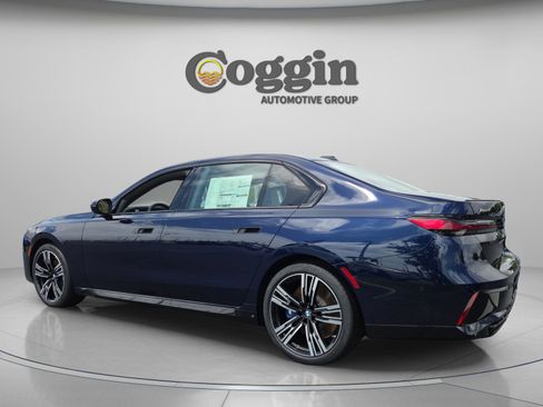 New 2026 BMW 760i xDrive w/ Executive Package AWD/4WD image 3