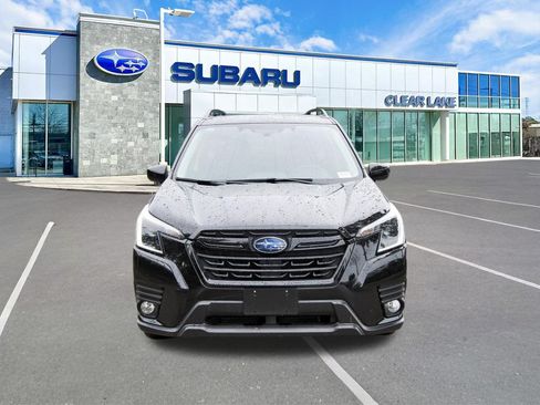 Used 2023 Subaru Forester Premium AWD/4WD image 2