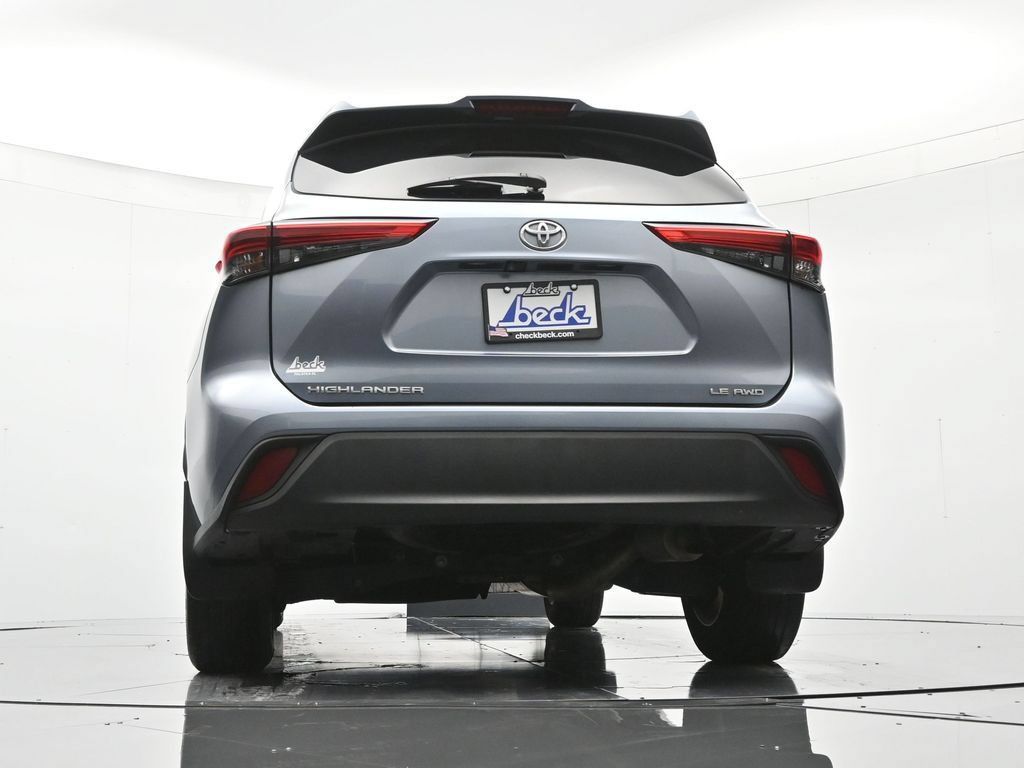 Used 2023 Toyota Highlander LE AWD/4WD image 41