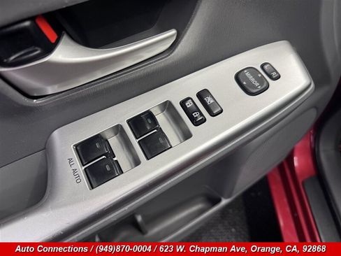 Used 2014 Toyota Prius V Five FWD image 22
