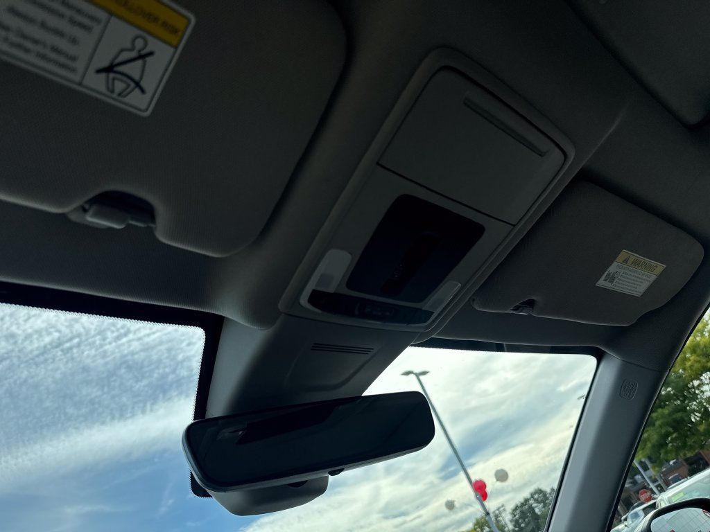 Used 2023 Honda CR-V EX-L image 29