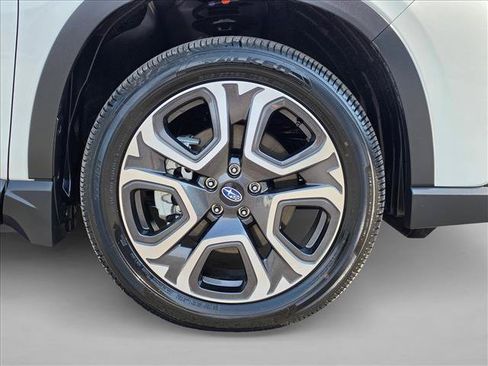 Certified 2026 Subaru Ascent Limited AWD/4WD image 9