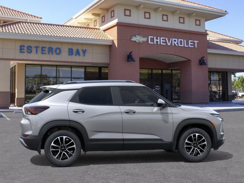 New 2026 Chevrolet TrailBlazer LT FWD image 29