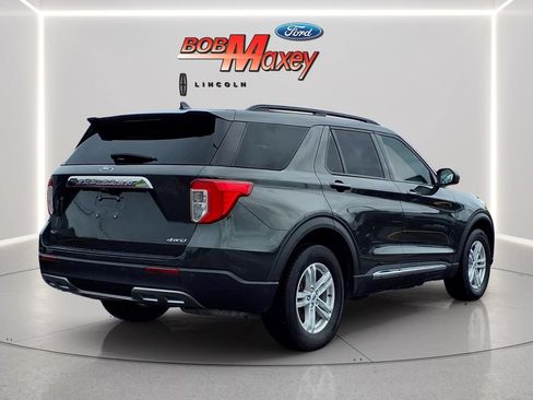 Used 2023 Ford Explorer XLT w/ Equipment Group 202A AWD/4WD image 4