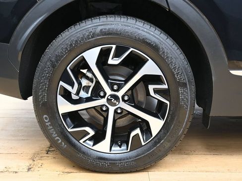 Used 2023 Kia Sportage EX AWD/4WD image 11