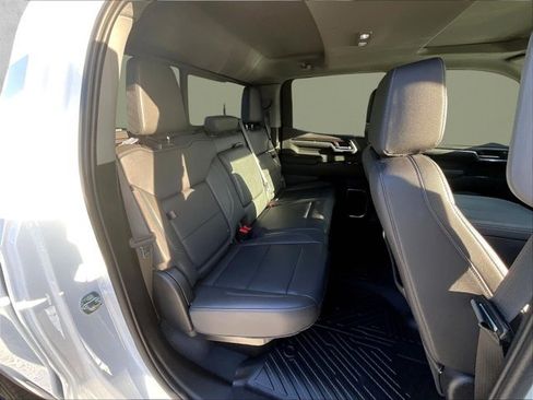 Used 2023 GMC Sierra 1500 SLT w/ SLT Premium Plus Package AWD/4WD image 24