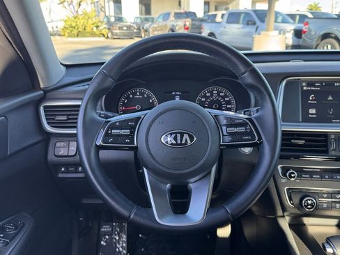 Used 2020 Kia Optima SE image 22