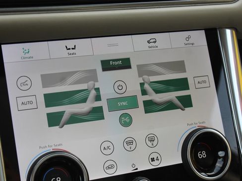 Used 2022 Land Rover Range Rover Sport HST image 13