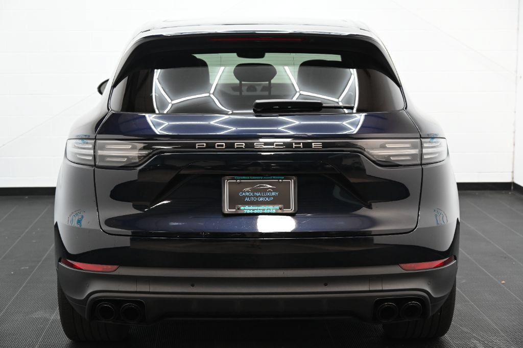Used 2023 Porsche Cayenne S Platinum AWD/4WD image 4