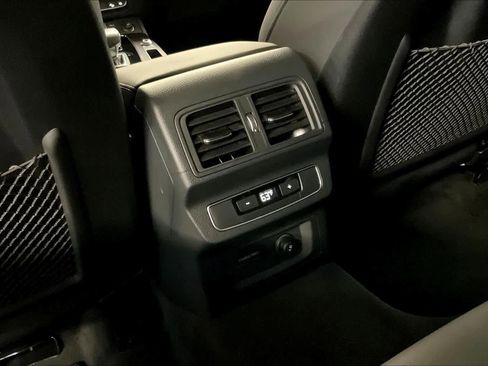Certified 2025 Audi Q5 2.0T Premium image 35