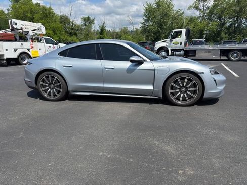 Used 2021 Porsche Taycan 4S AWD/4WD image 7