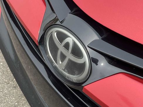 Used 2018 Toyota Corolla LE FWD image 23