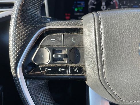 Used 2024 Toyota Tundra Platinum image 25