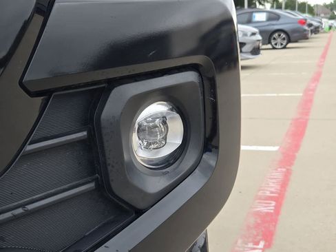 Used 2023 Toyota Tacoma TRD Sport w/ Technology Package AWD/4WD image 10