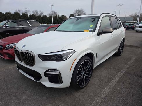Used 2021 BMW X5 M50i w/ Premium Package image 7