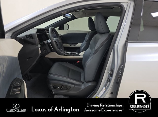 Used 2023 Lexus RZ 450e Premium w/ Technology Package AWD/4WD image 9