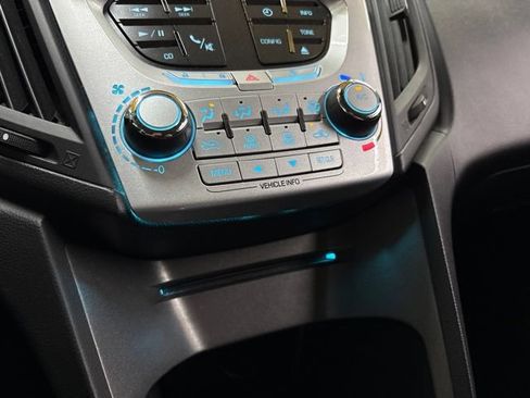 Used 2014 Chevrolet Equinox LS FWD image 38