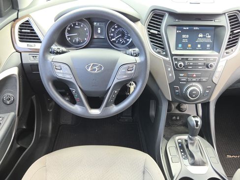 Used 2017 Hyundai Santa Fe Sport FWD image 13