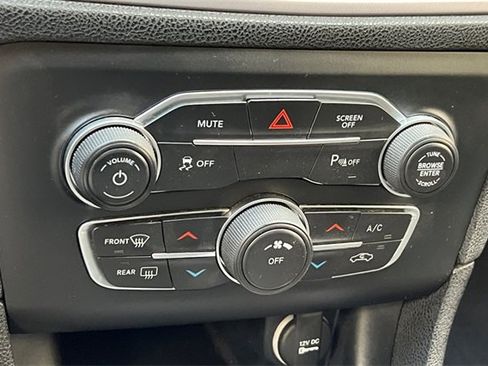 Used 2023 Dodge Charger SXT image 25