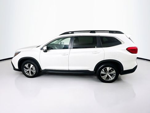 Used 2025 Subaru Ascent Premium AWD/4WD image 4