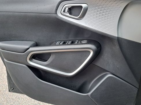 Used 2024 Kia Soul LX w/ Option Group 015 image 20