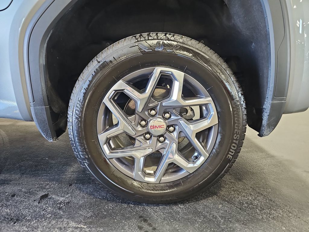 New 2026 GMC Sierra 1500 SLE w/ Preferred Package AWD/4WD image 32