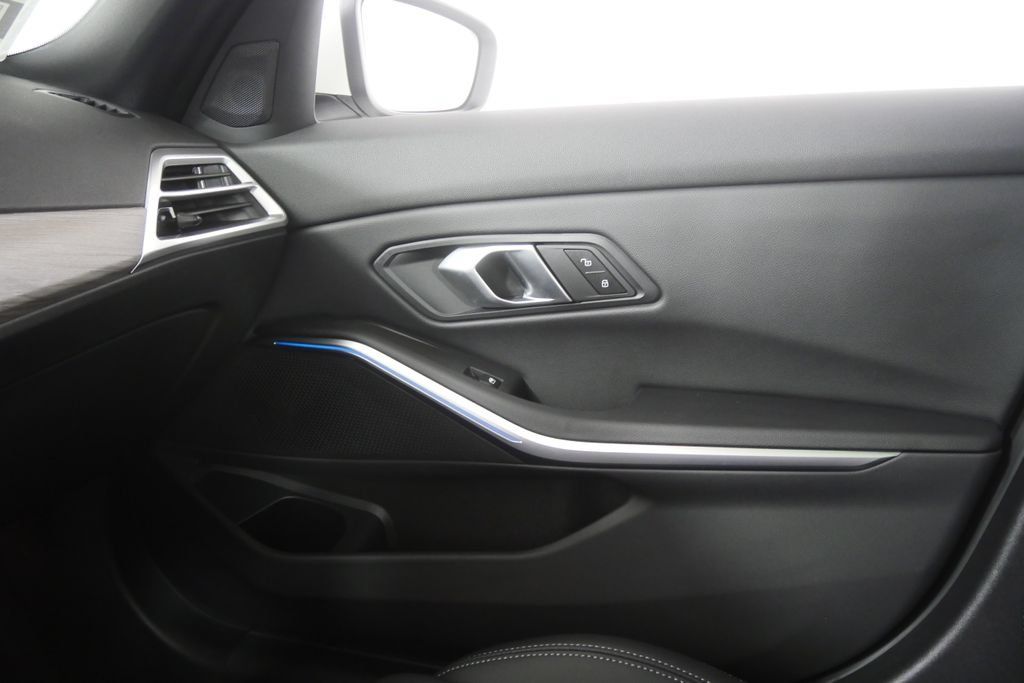 Certified 2026 BMW 330i Sedan RWD image 25