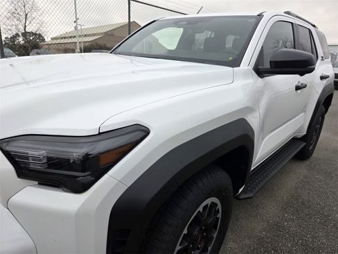 Used 2025 Toyota 4Runner TRD Off-Road Premium image 10