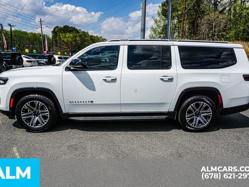 Used 2024 Jeep Wagoneer L Series II image 6