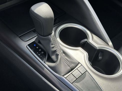 Used 2023 Toyota Camry LE image 32