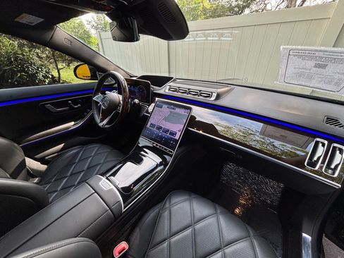 Used 2024 Mercedes-Benz Maybach S 580 4MATIC image 47