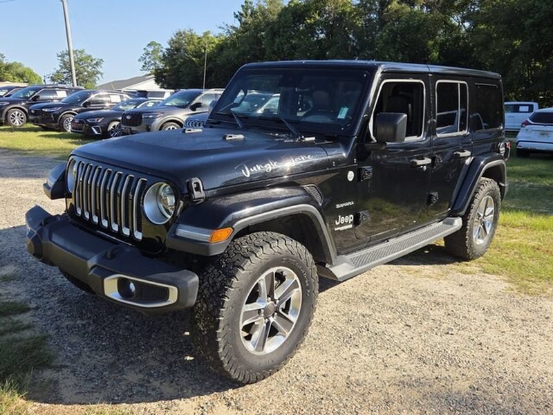 Used 2019 Jeep Wrangler Unlimited Sahara AWD/4WD image 4
