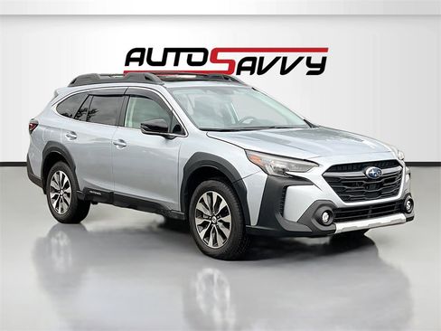 Used 2024 Subaru Outback Limited image 1