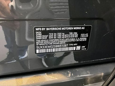 Used 2025 BMW X7 M60i image 35